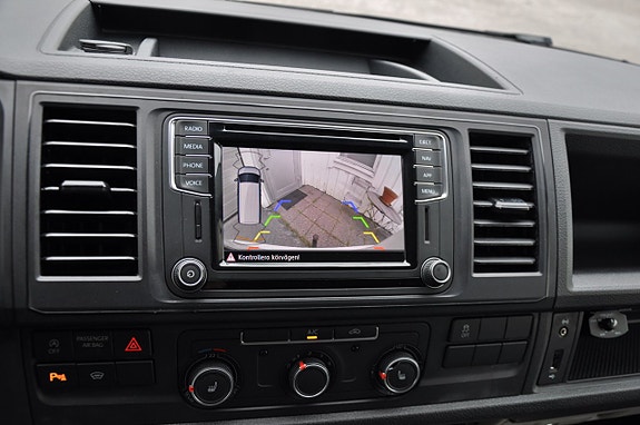 Volkswagen Transporter 8 of 15