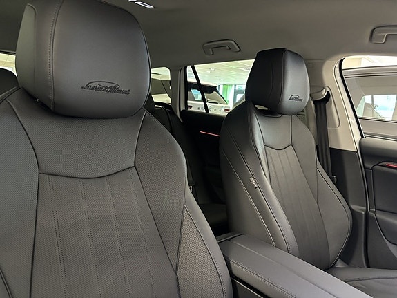 Skoda Superb 10 of 13