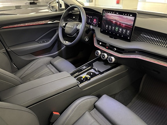 Skoda Superb 7 of 13