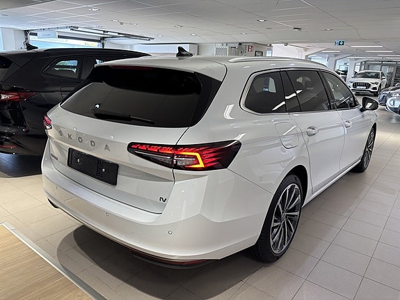 Skoda Superb 5 of 13