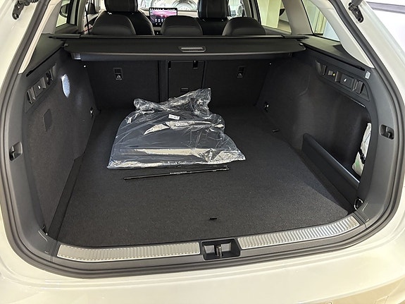 Skoda Superb 13 of 13