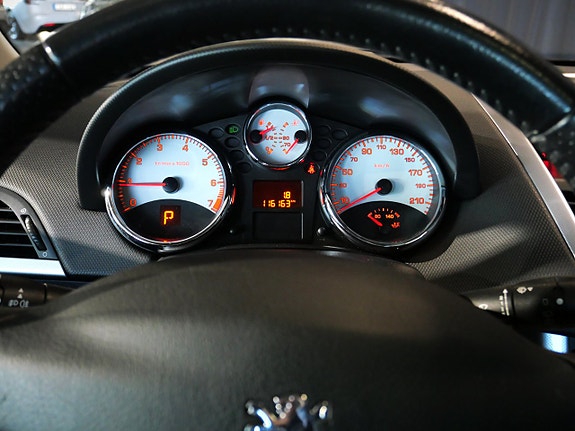 Peugeot 207 12 of 18