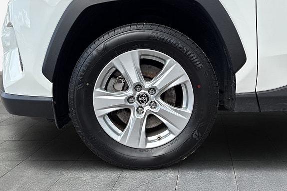 Toyota RAV4 17 of 20