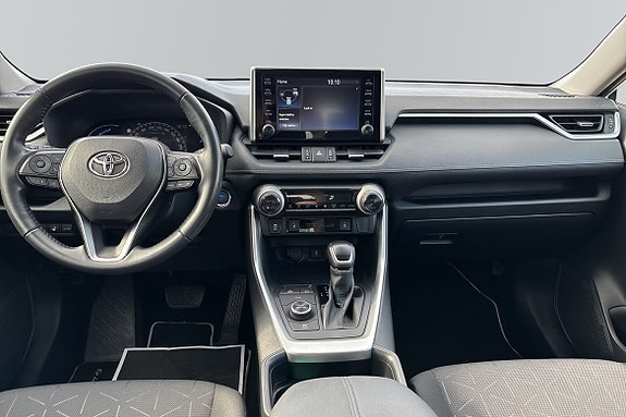 Toyota RAV4 9 of 20