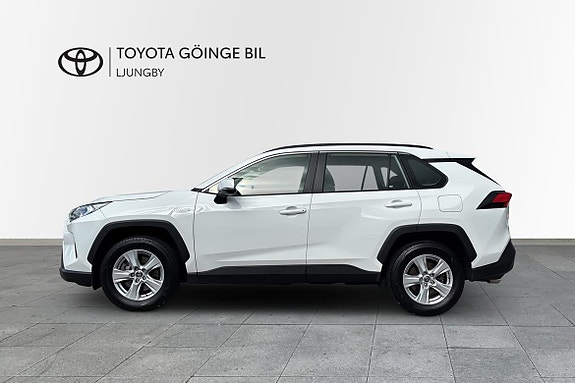 Toyota RAV4 4 of 20