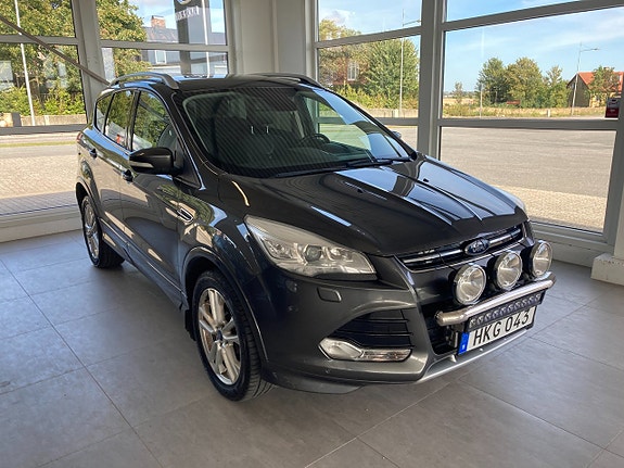 Ford Kuga 2 of 8