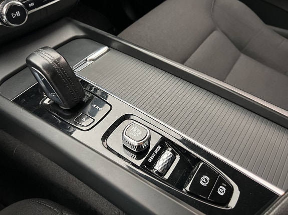 Volvo XC60 26 of 30