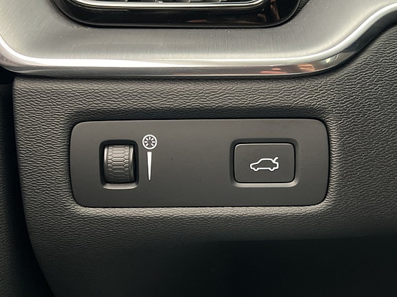 Volvo XC60 28 of 30