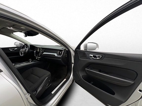 Volvo XC60 30 of 30
