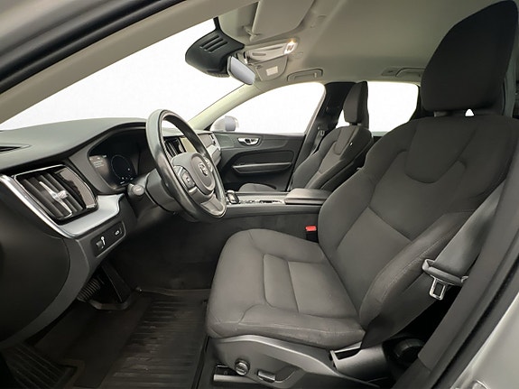Volvo XC60 12 of 30