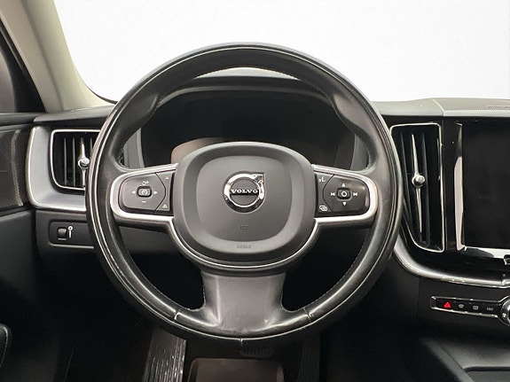 Volvo XC60 16 of 30