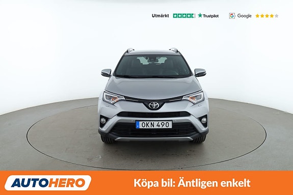 Toyota RAV4 9 of 30