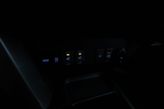 Toyota RAV4 24 of 30