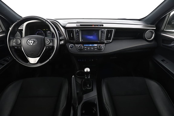 Toyota RAV4 13 of 30