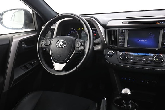 Toyota RAV4 14 of 30