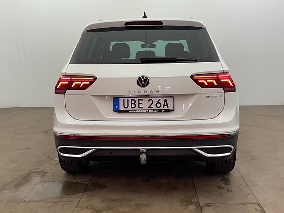Volkswagen Tiguan 5 of 25