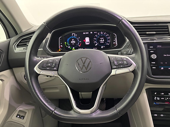 Volkswagen Tiguan 19 of 25