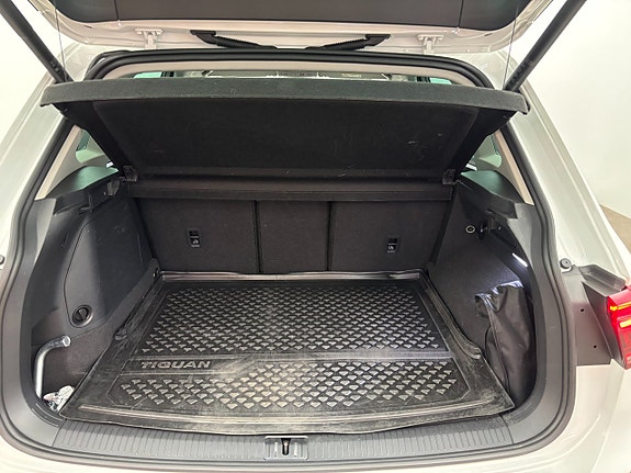 Volkswagen Tiguan 11 of 25