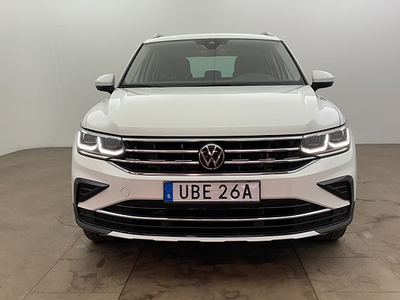 Volkswagen Tiguan 9 of 25