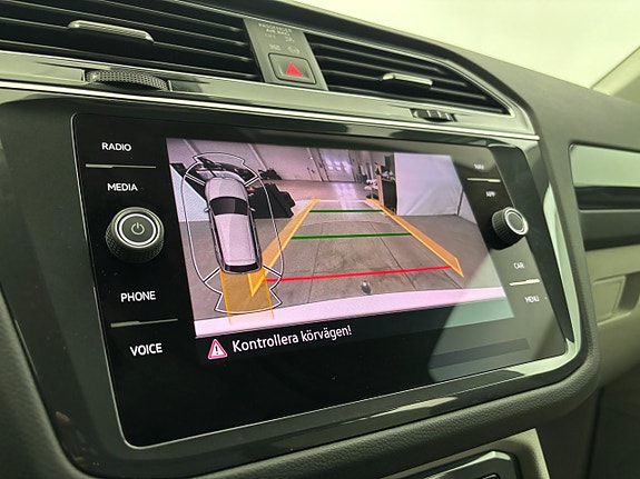Volkswagen Tiguan 24 of 25
