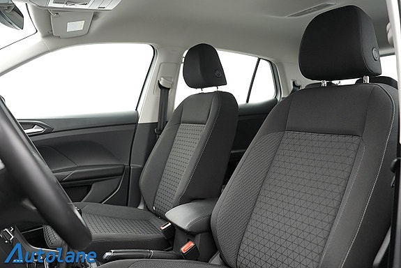 Volkswagen T-Cross 17 of 29