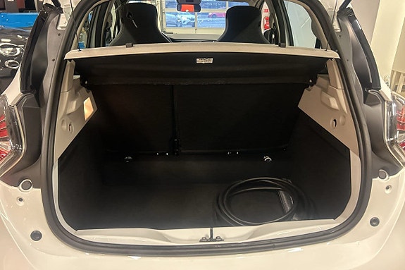 Renault Zoe 7 of 8
