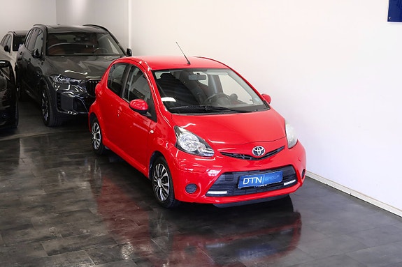 Toyota Aygo 5 of 17