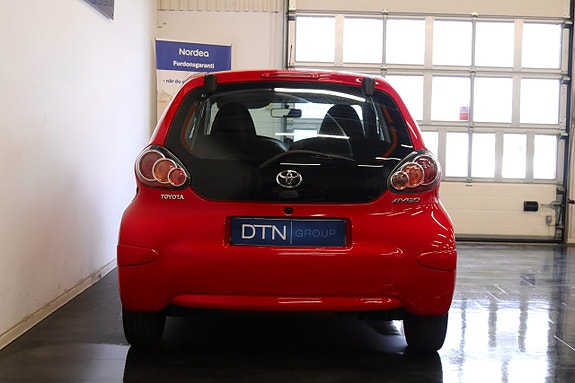Toyota Aygo 4 of 17