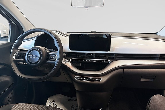 Fiat 500e 5 of 8