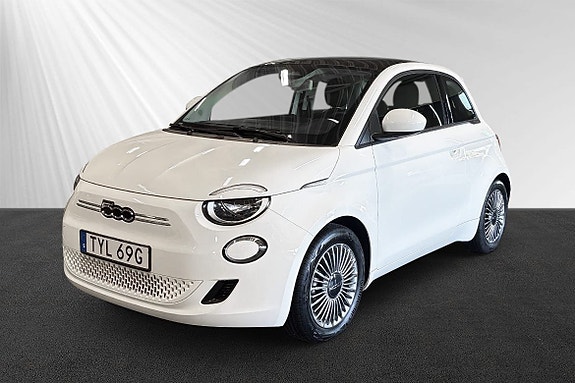 Fiat 500e 4 of 8