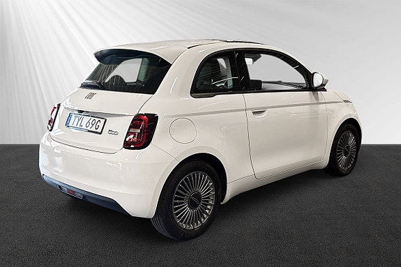 Fiat 500e 3 of 8