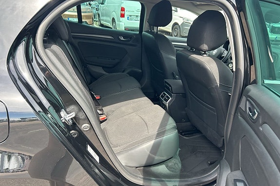 Renault Megane E-Tech 7 of 7