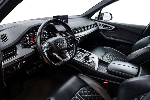 Audi SQ7 13 of 28
