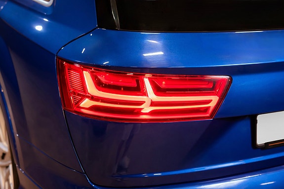 Audi SQ7 12 of 28