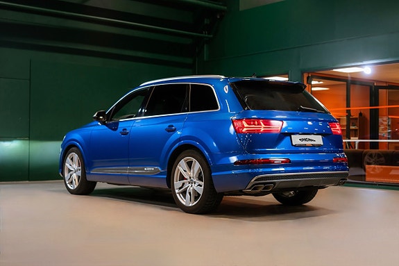 Audi SQ7 10 of 28