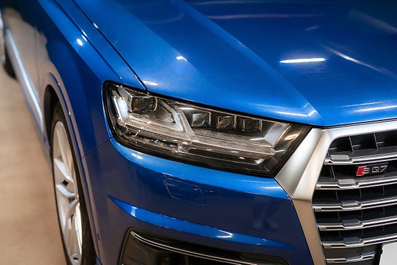 Audi SQ7 11 of 28