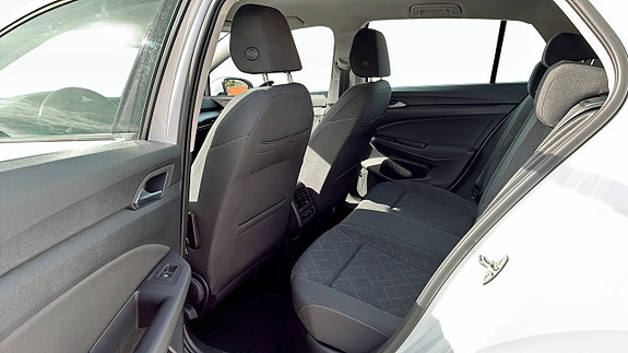 Volkswagen Golf I 11 of 15