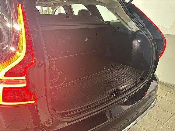 Volvo XC60 18 of 21