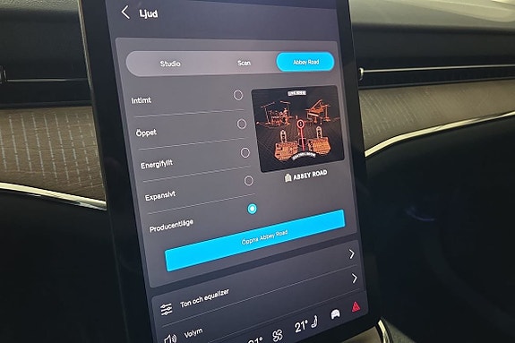 Volvo ES90 14 of 26