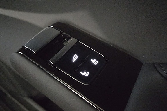 Volvo ES90 19 of 26