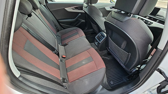 Audi A4 9 of 11