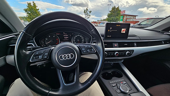 Audi A4 8 of 11