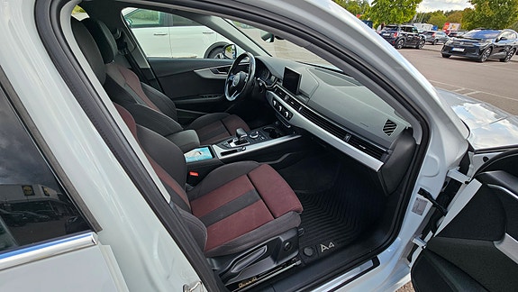 Audi A4 10 of 11