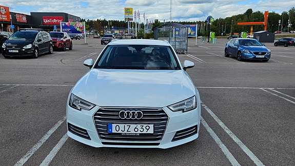 Audi A4 2 of 11