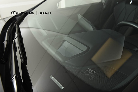 Lexus NX450h+ 17 of 18