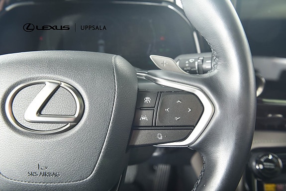Lexus NX450h+ 14 of 18