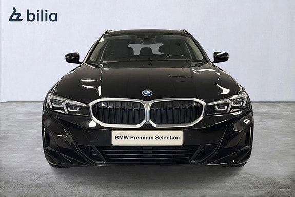 BMW 330e 5 of 18
