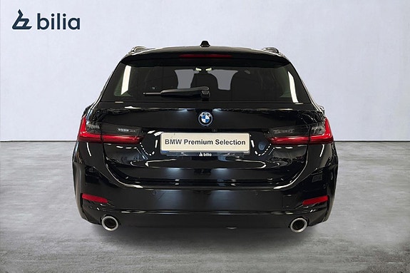 BMW 330e 4 of 18