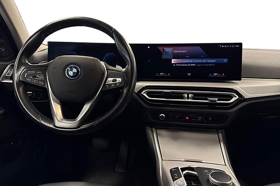 BMW 330e 8 of 18