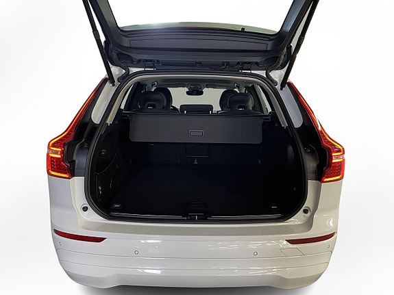 Volvo XC60 10 of 16